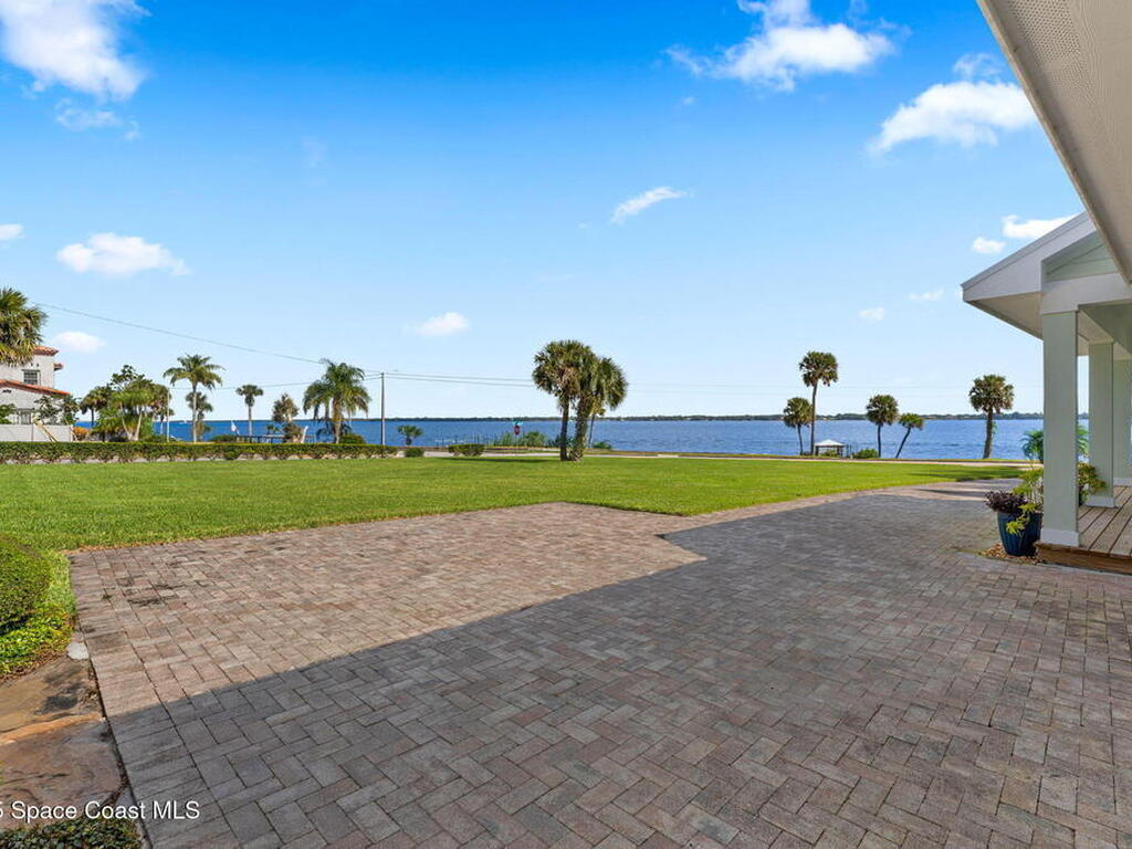 413 N Indian River Drive, Cocoa, FL 32922