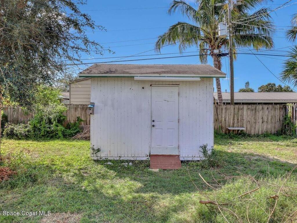 1515 Quince Avenue, Merritt Island, FL 32952