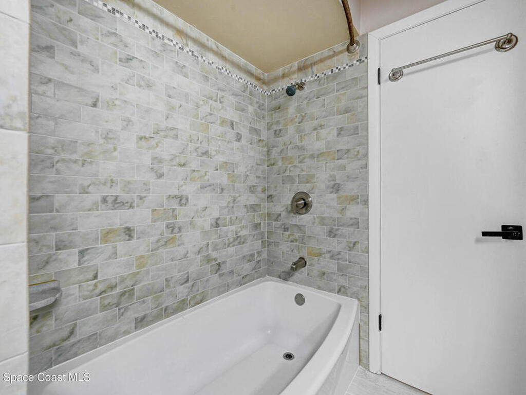 525/527 Wilson Avenue, Satellite Beach, FL 32937