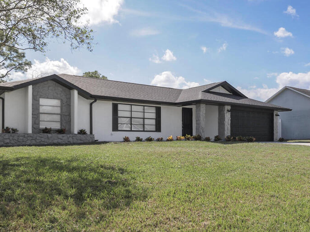 960 Canton Street, Palm Bay, FL 32907