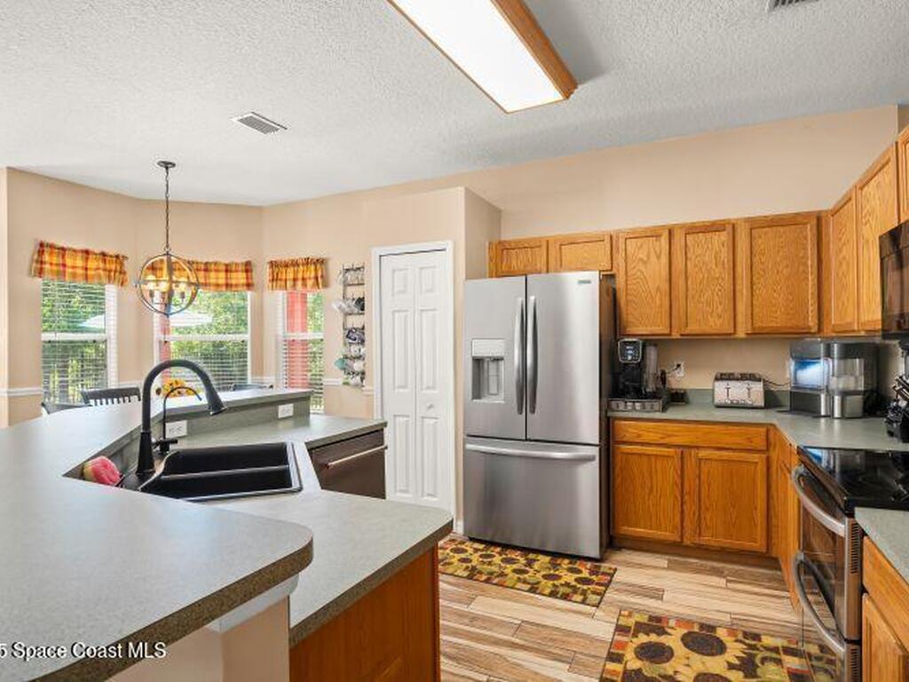 4035 Toby Avenue, Grant-Valkaria, FL 32950