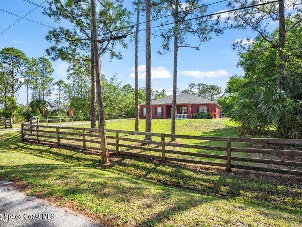 4035 Toby Avenue, Grant-Valkaria, FL 32950