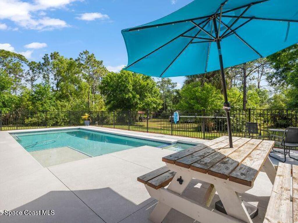 4035 Toby Avenue, Grant-Valkaria, FL 32950