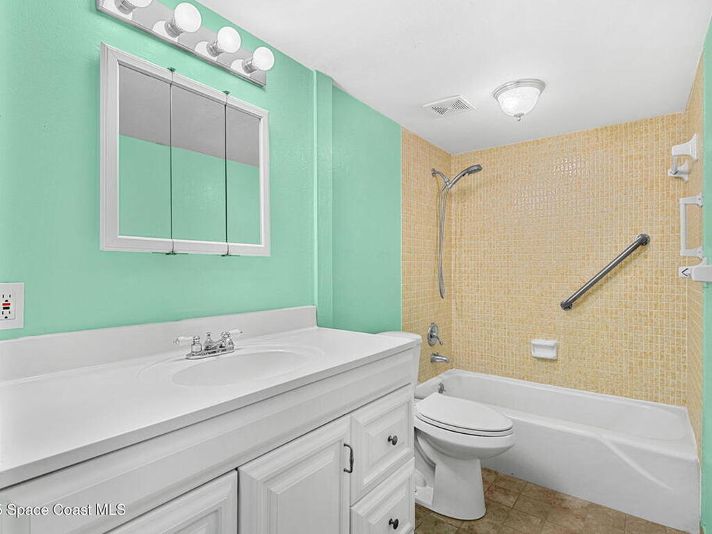 2135 N Courtenay Parkway, Merritt Island, FL 32953