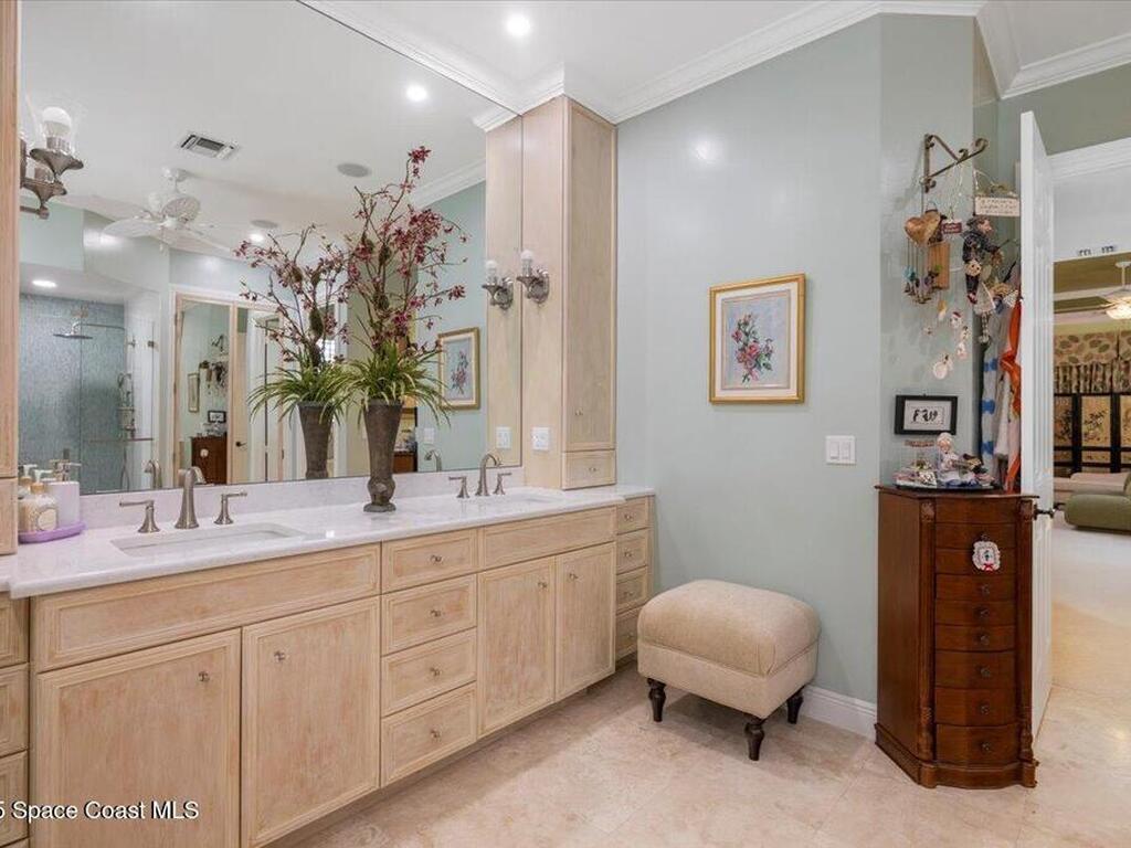 651 N Tomahawk Trail, Indian River Shores, FL 32963