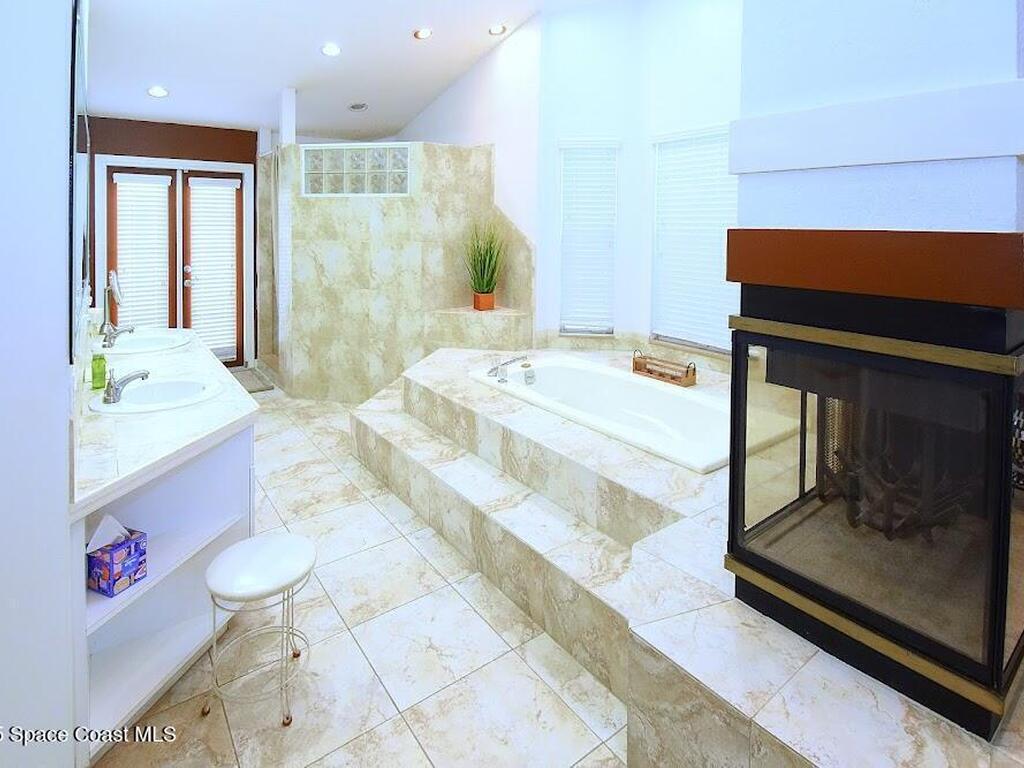 101 Island Grove Drive, Merritt Island, FL 32952