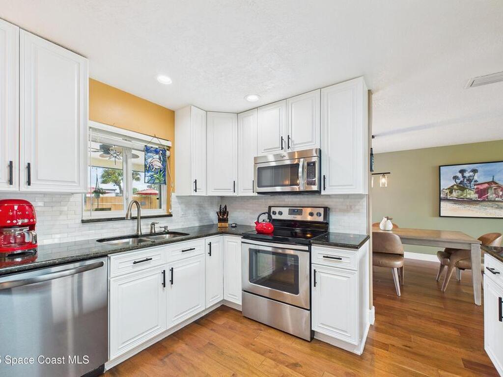 400 Oak Ridge Drive, Indialantic, FL 32903