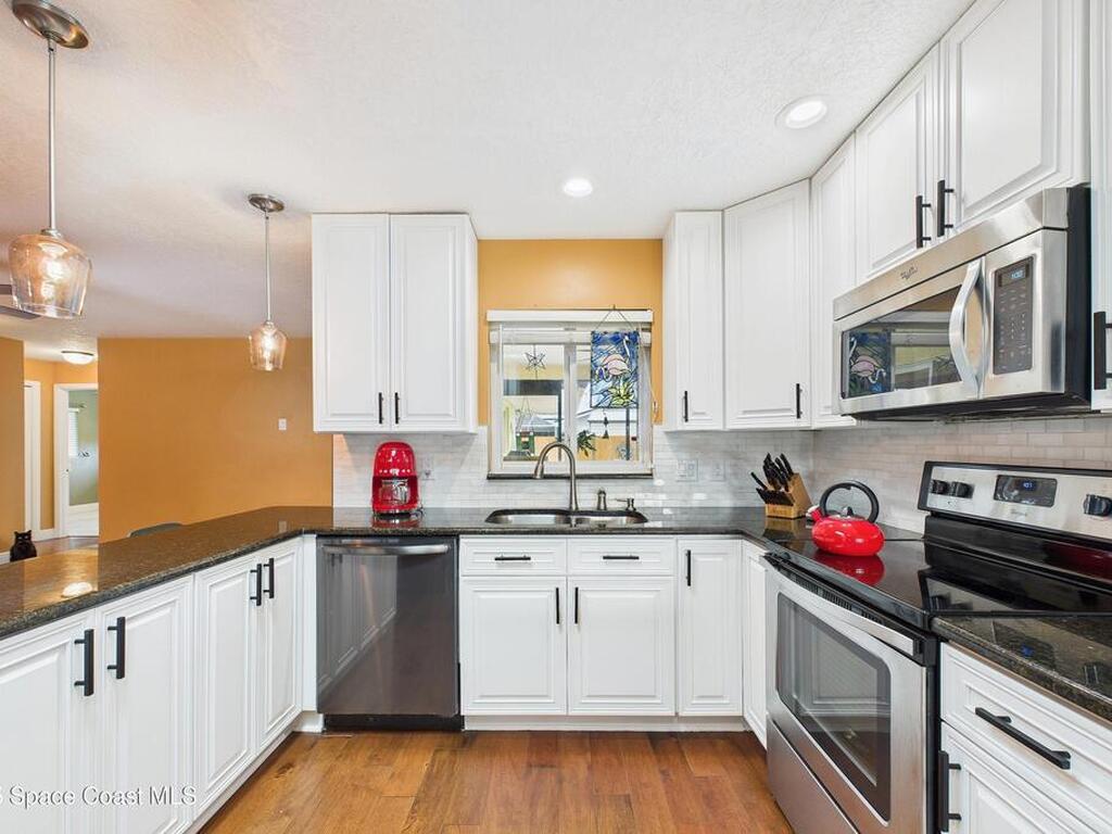 400 Oak Ridge Drive, Indialantic, FL 32903