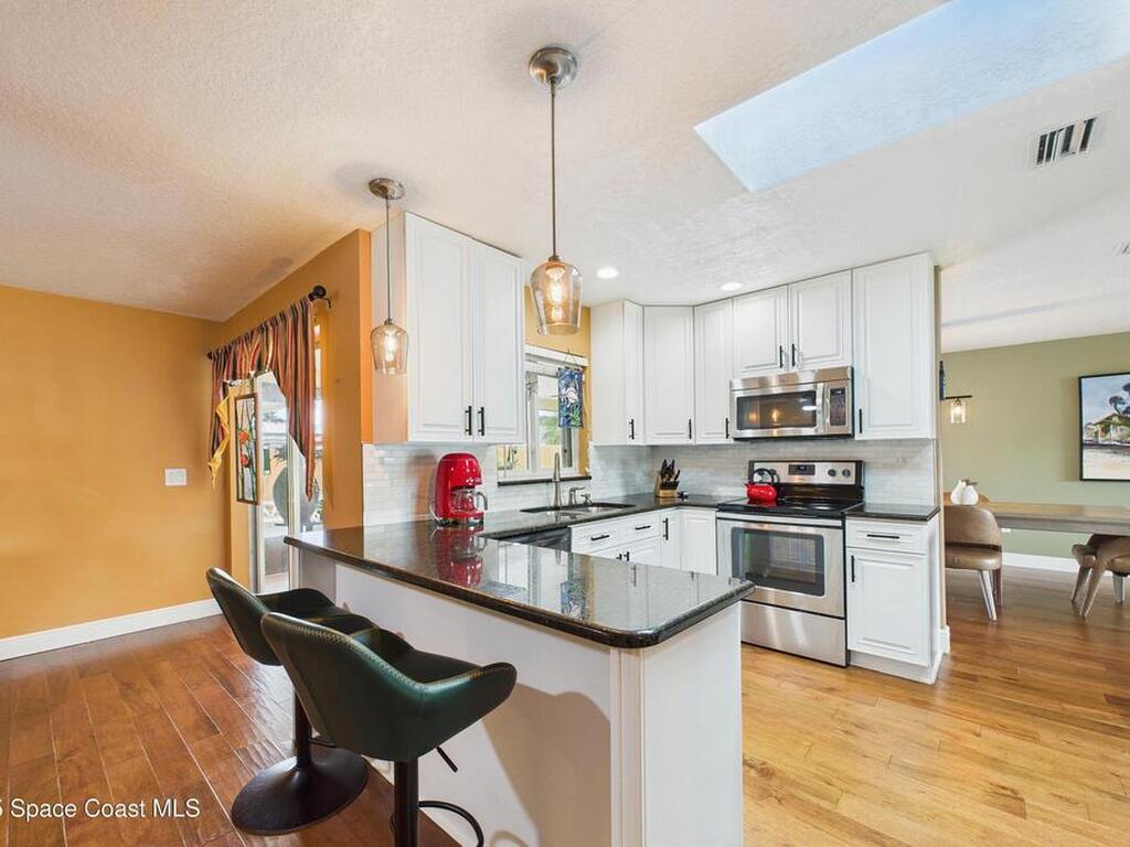 400 Oak Ridge Drive, Indialantic, FL 32903