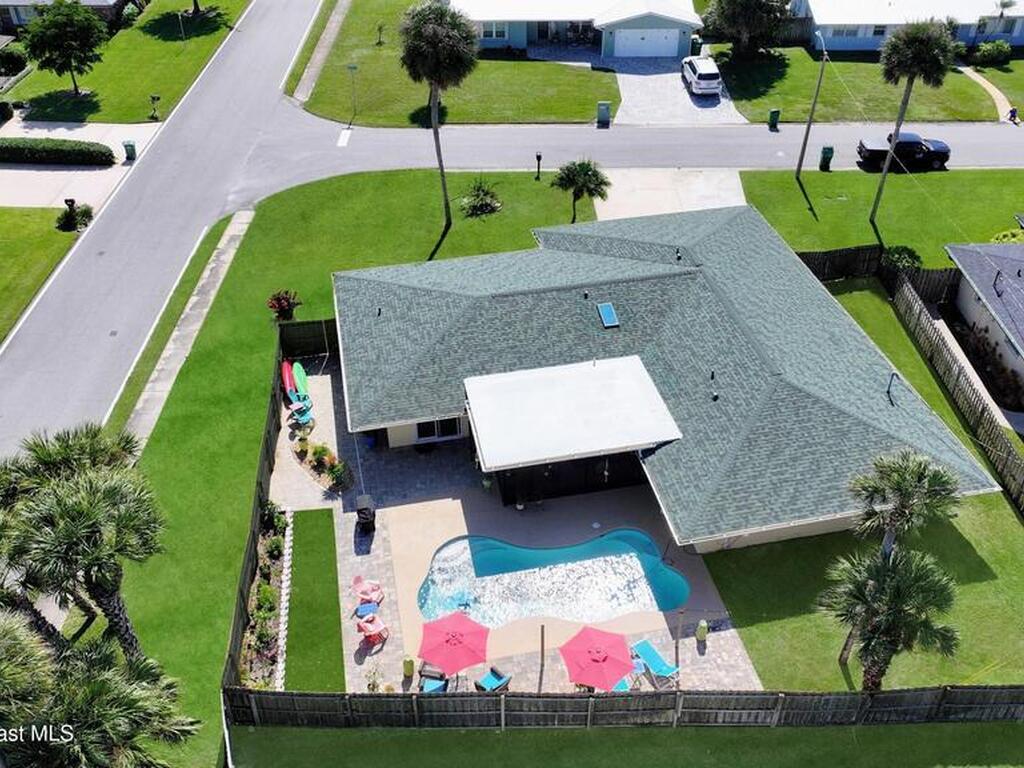 400 Oak Ridge Drive, Indialantic, FL 32903