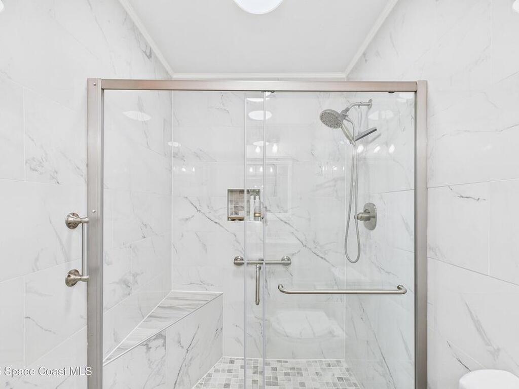 400 Oak Ridge Drive, Indialantic, FL 32903