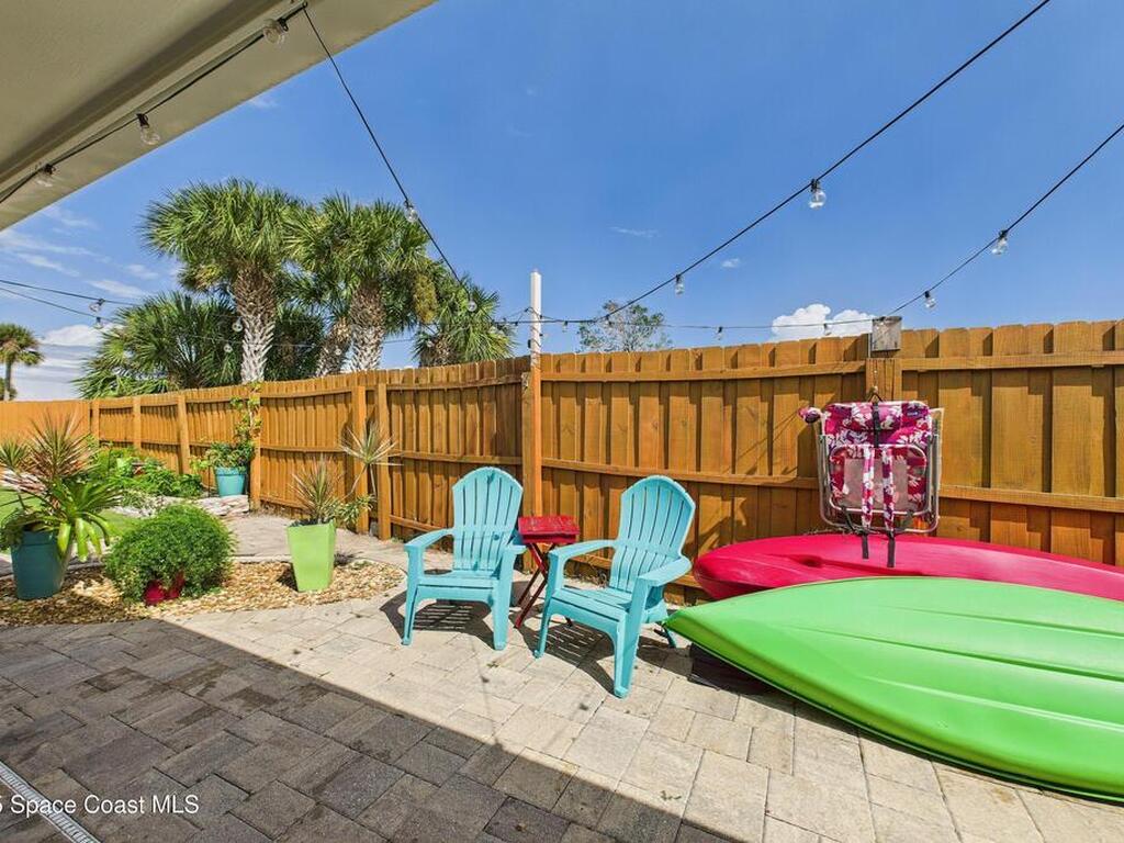 400 Oak Ridge Drive, Indialantic, FL 32903