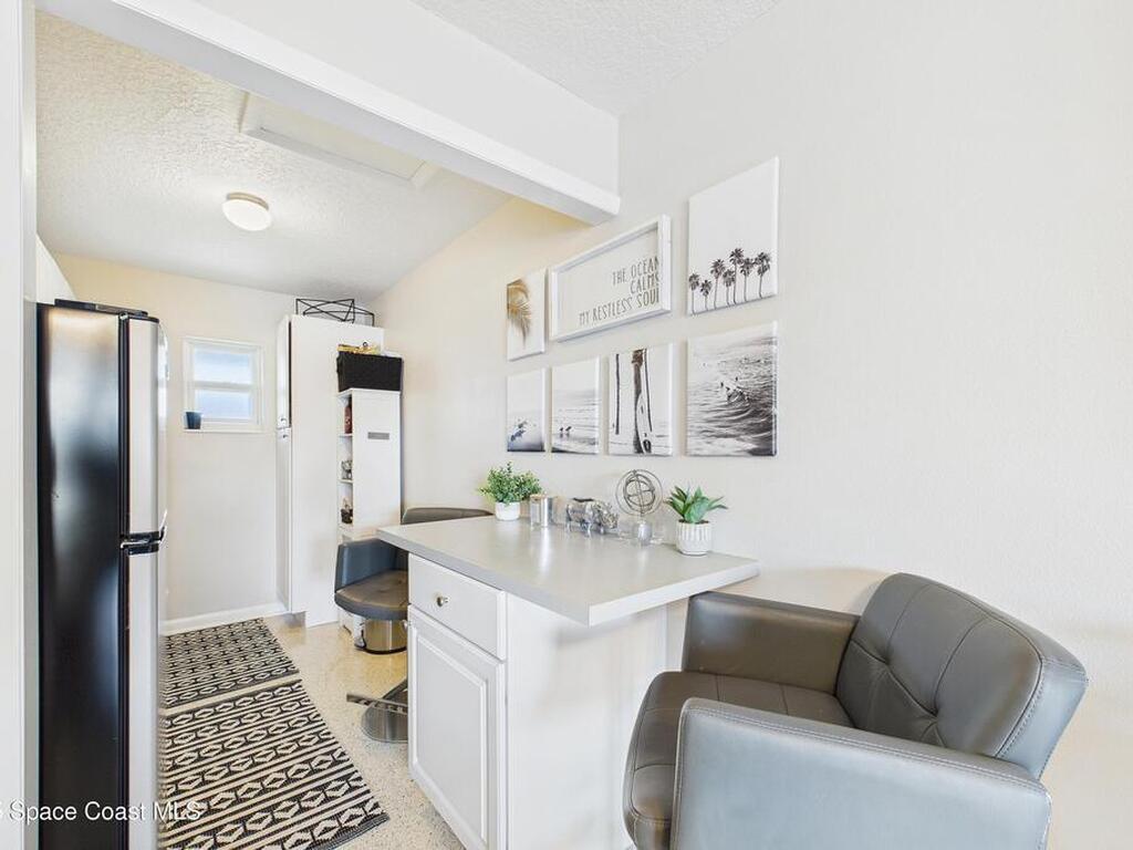 400 Oak Ridge Drive, Indialantic, FL 32903