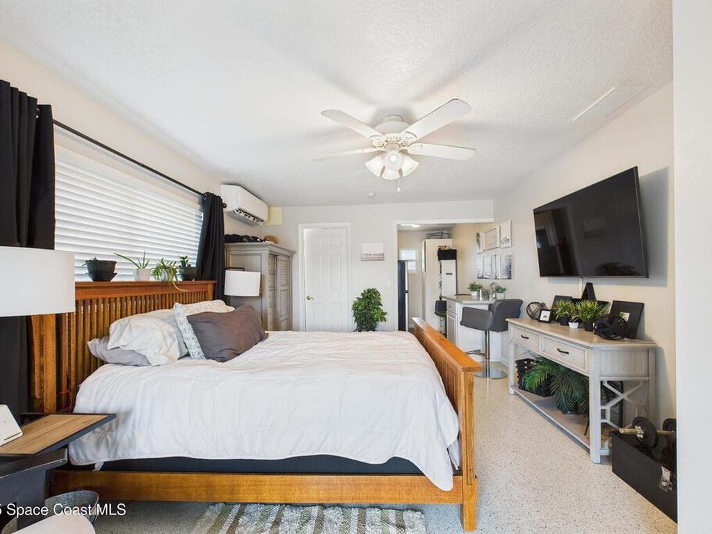 400 Oak Ridge Drive, Indialantic, FL 32903