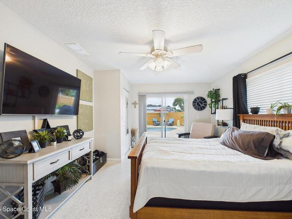 400 Oak Ridge Drive, Indialantic, FL 32903