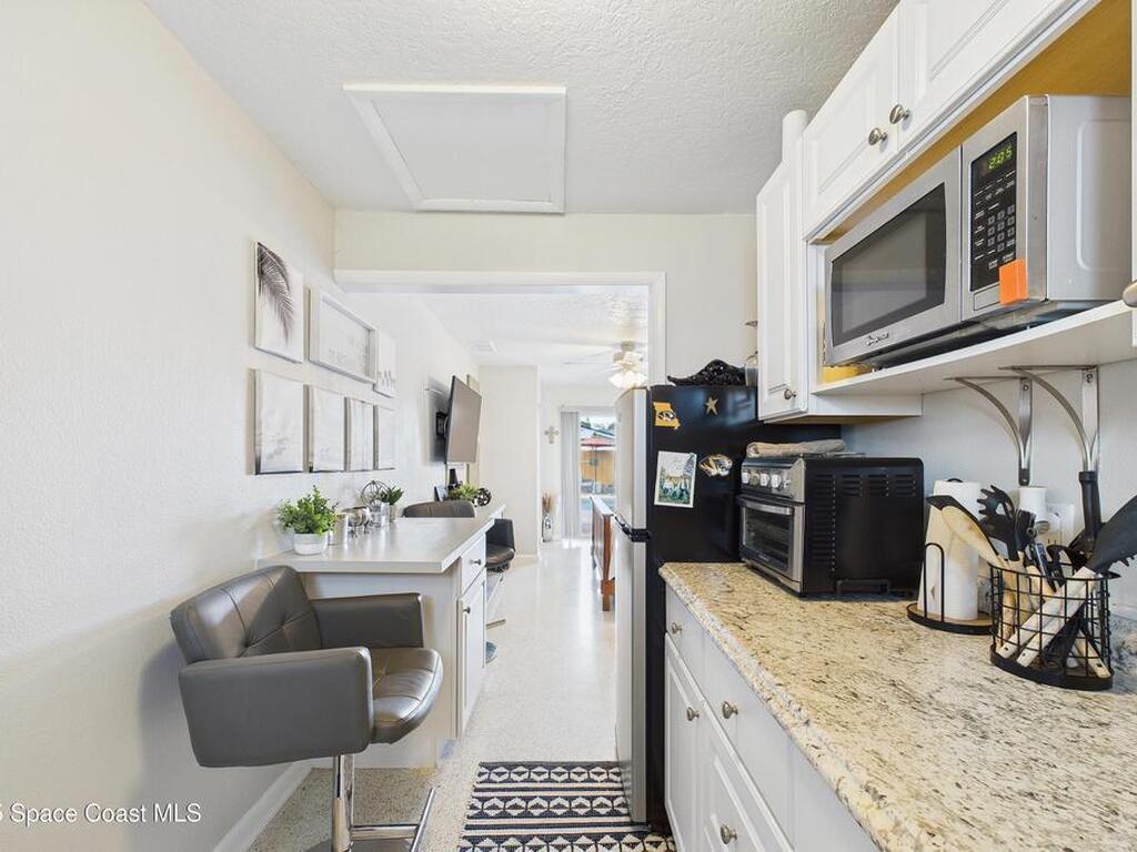 400 Oak Ridge Drive, Indialantic, FL 32903