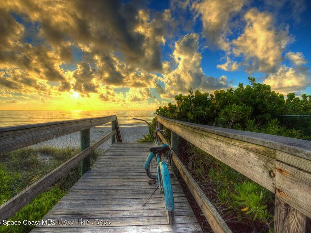 400 Oak Ridge Drive, Indialantic, FL 32903