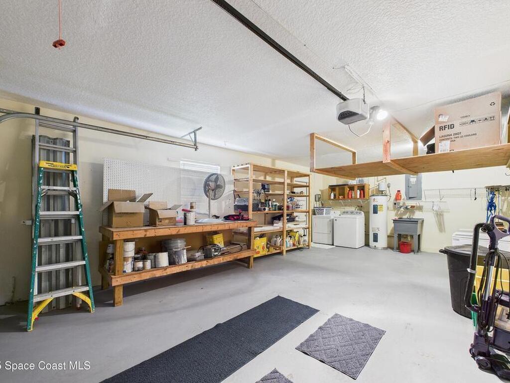 400 Oak Ridge Drive, Indialantic, FL 32903