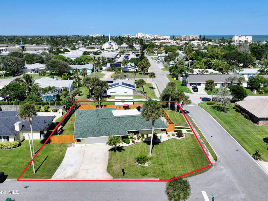 400 Oak Ridge Drive, Indialantic, FL 32903