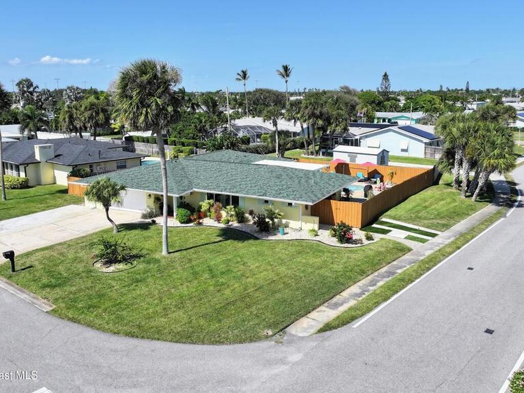 400 Oak Ridge Drive, Indialantic, FL 32903