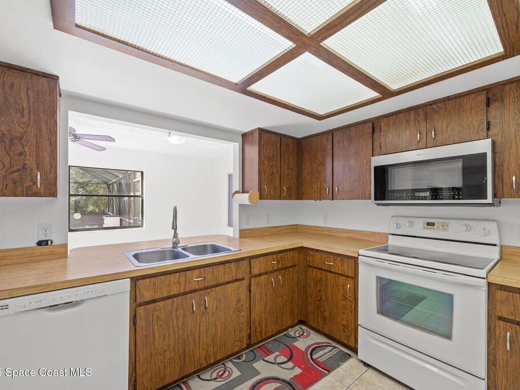 7418 N Firwood Circle, Citrus Springs, FL 34433