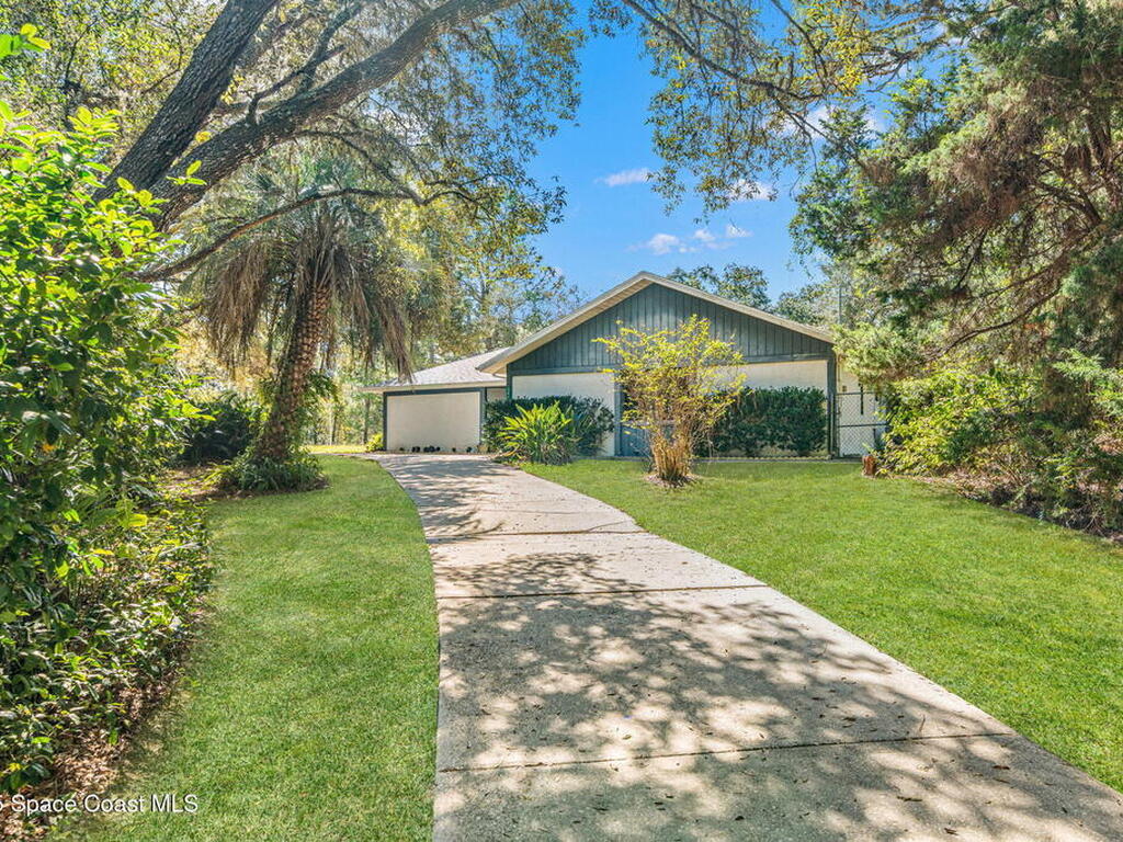 7418 N Firwood Circle, Citrus Springs, FL 34433