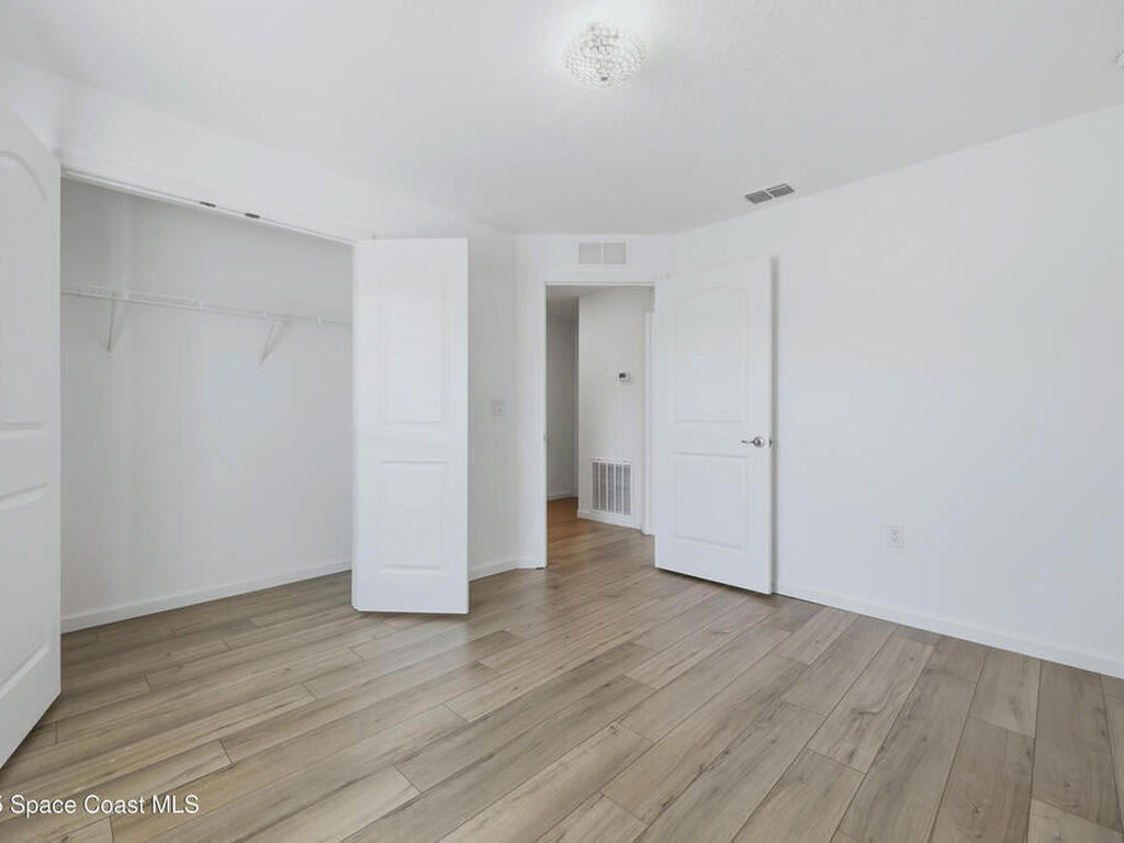 516 Olsmar Street, Palm Bay, FL 32908