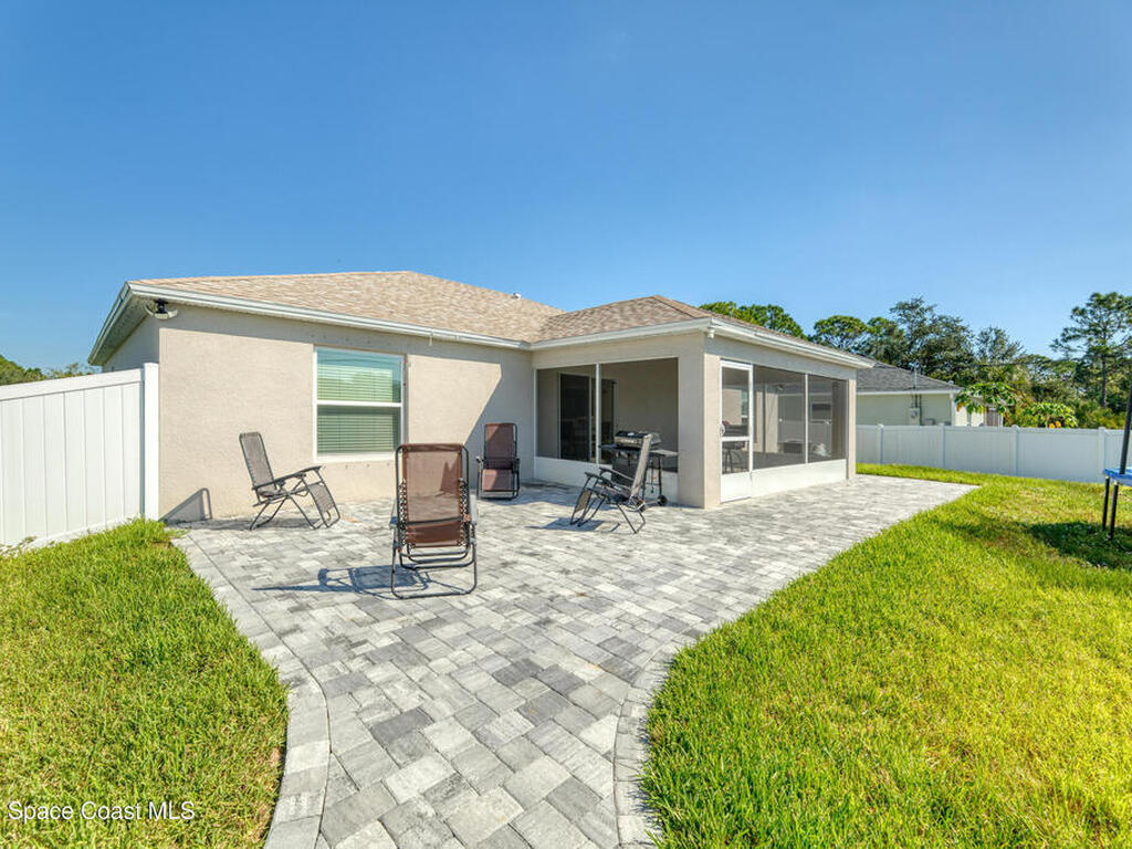 516 Olsmar Street, Palm Bay, FL 32908