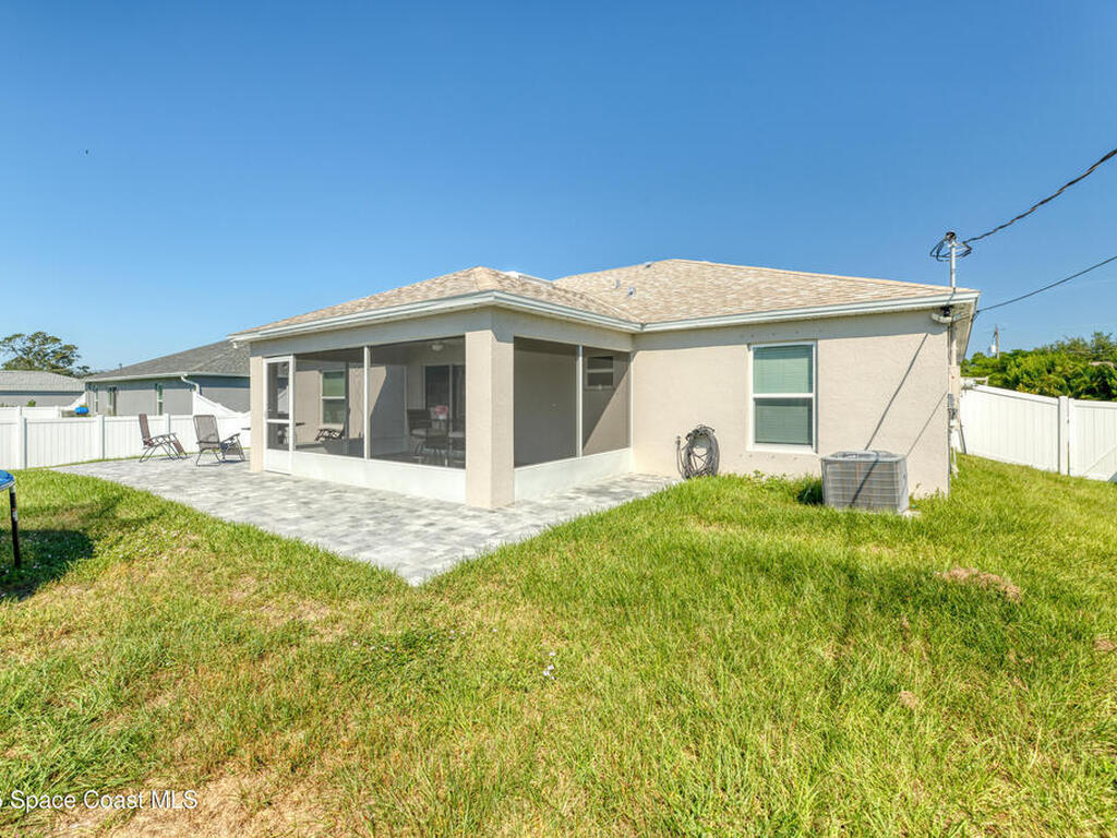 516 Olsmar Street, Palm Bay, FL 32908