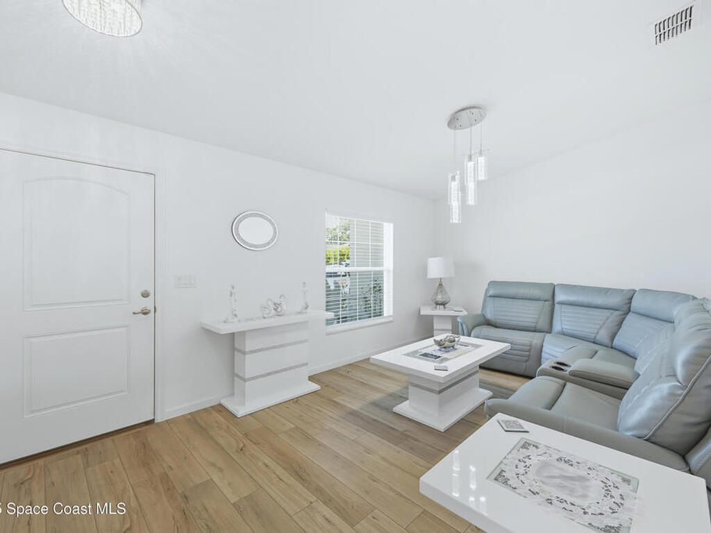 516 Olsmar Street, Palm Bay, FL 32908