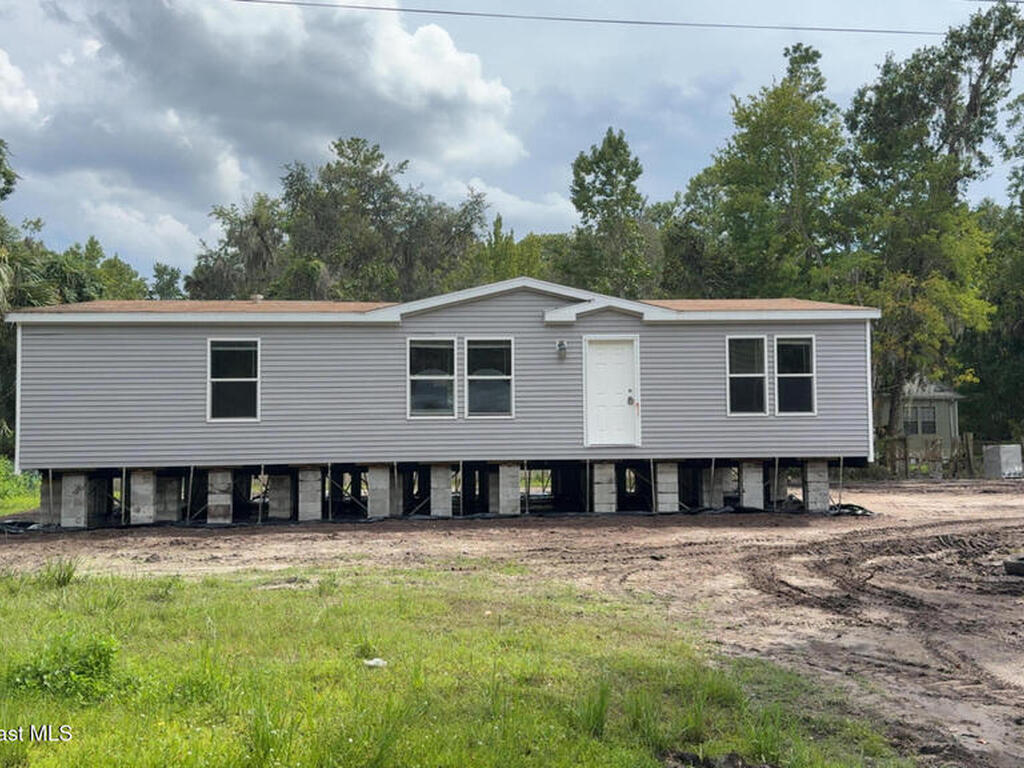 23950 Bass Road, Astor, FL 32102