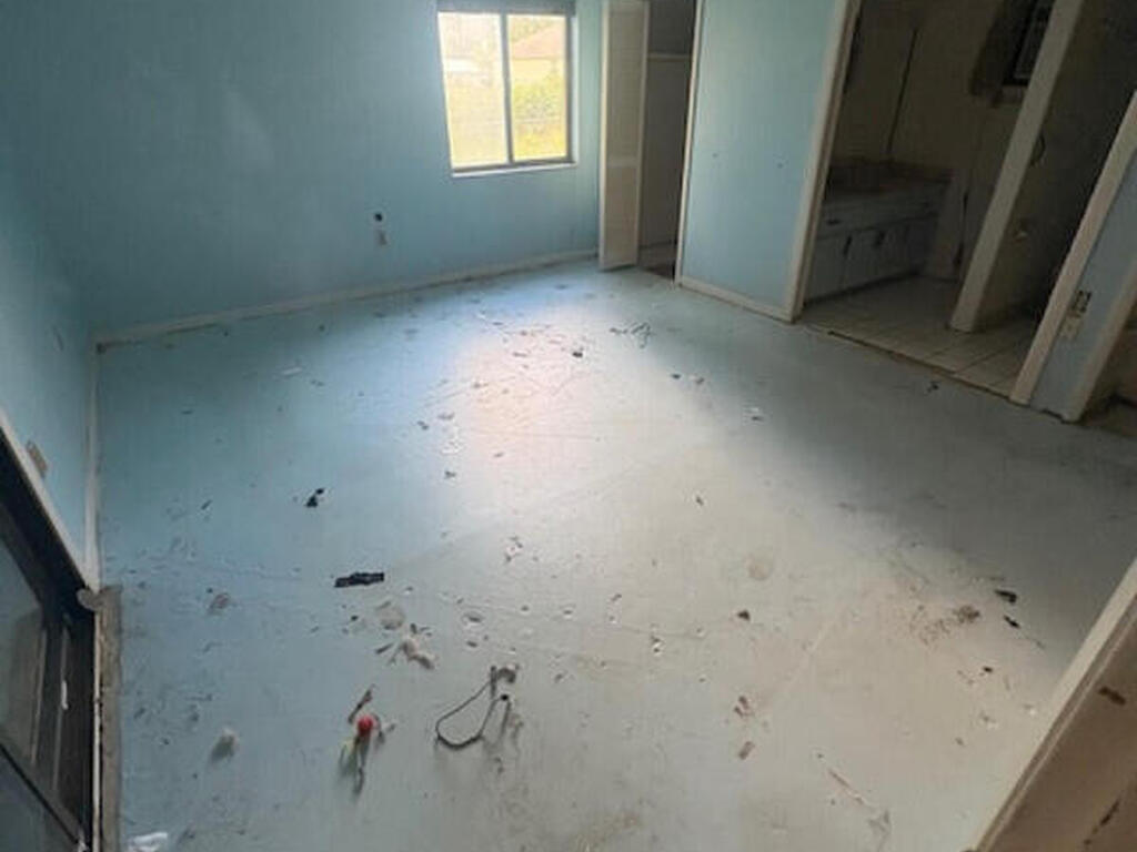 1190 Grapefruit Road, Palm Bay, FL 32909