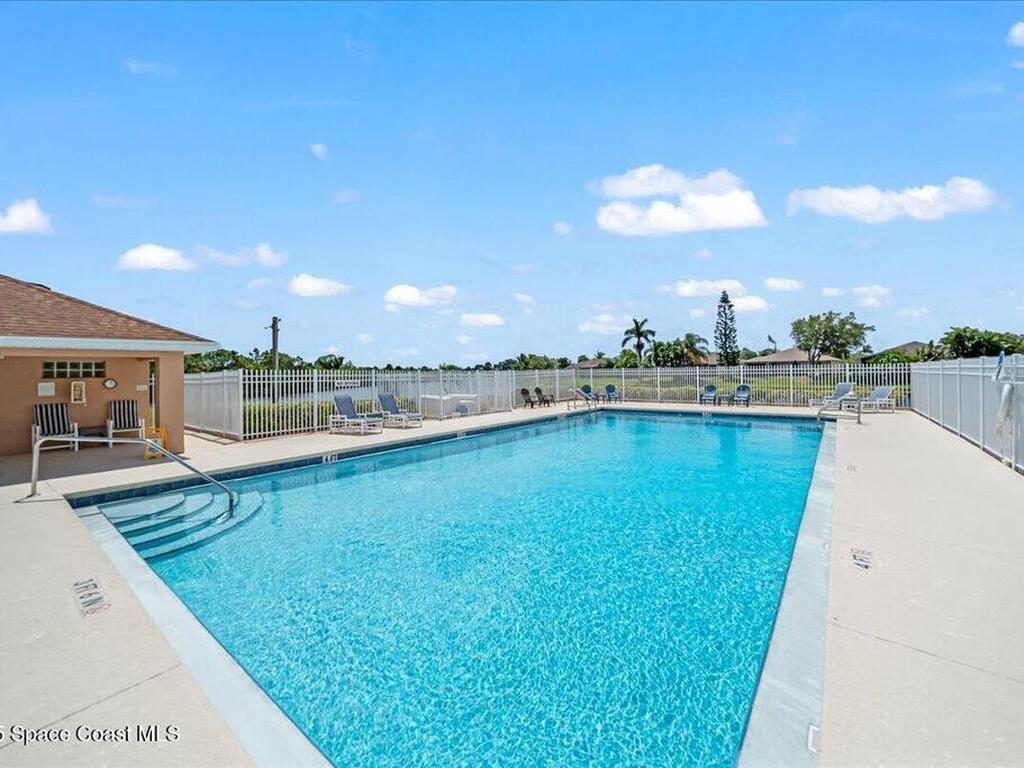 2747 Deercroft Drive, Melbourne, FL 32940