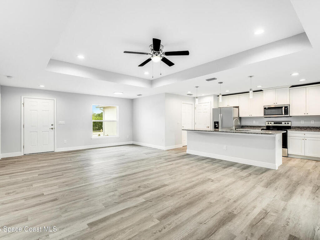 517 Fellenz Street, Palm Bay, FL 32908