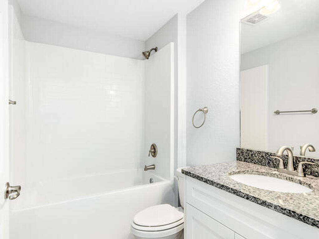 517 Fellenz Street, Palm Bay, FL 32908