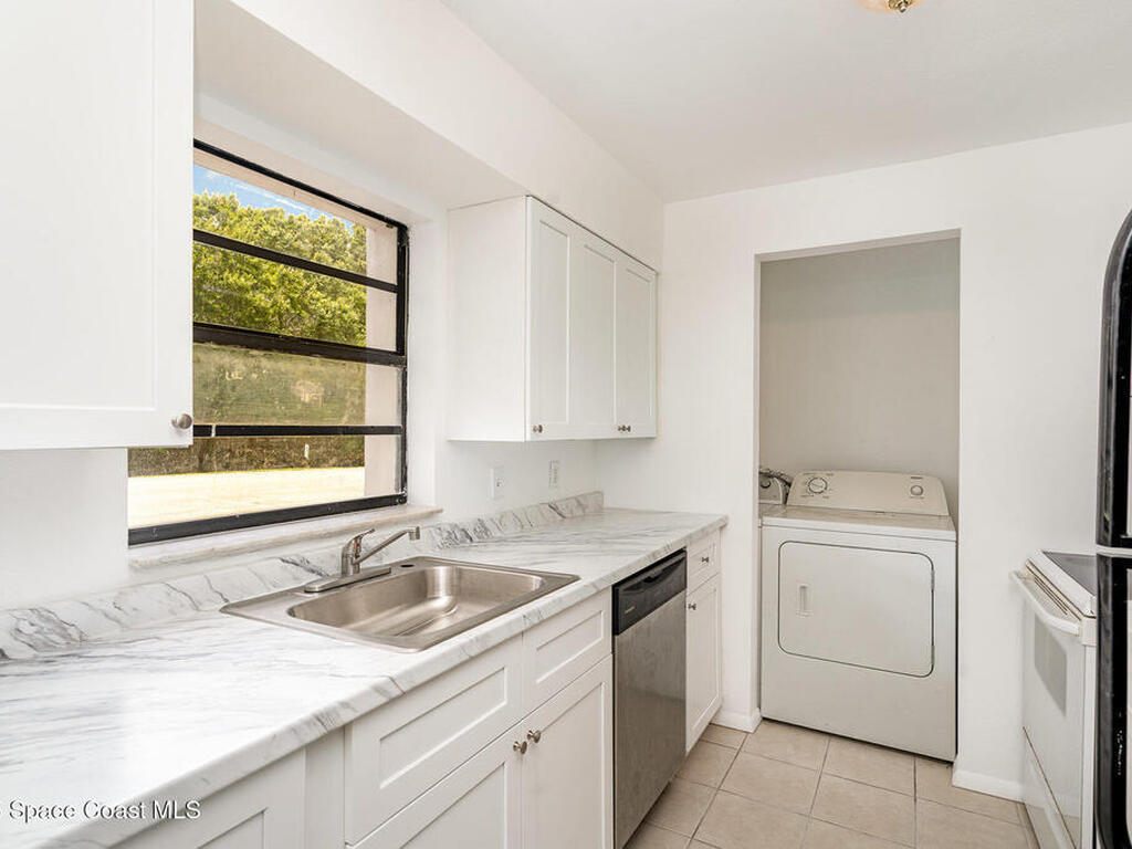 2219 Flower Tree Circle, Melbourne, FL 32935