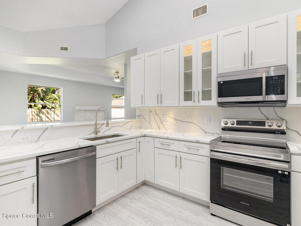 196 Sykes Loop Drive, Merritt Island, FL 32953