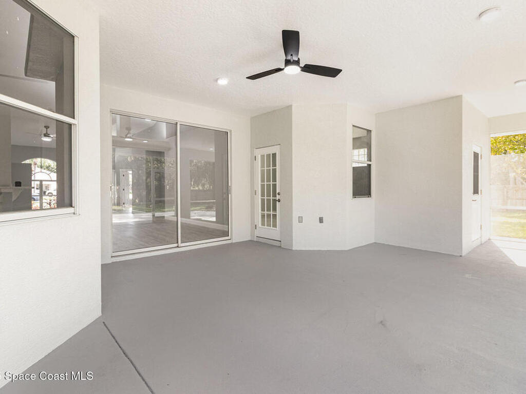 196 Sykes Loop Drive, Merritt Island, FL 32953