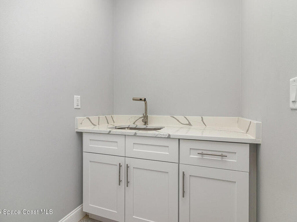 196 Sykes Loop Drive, Merritt Island, FL 32953