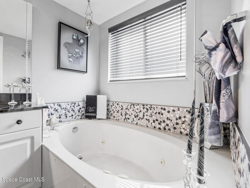 925 N Highway A1a, Indialantic, FL 32903