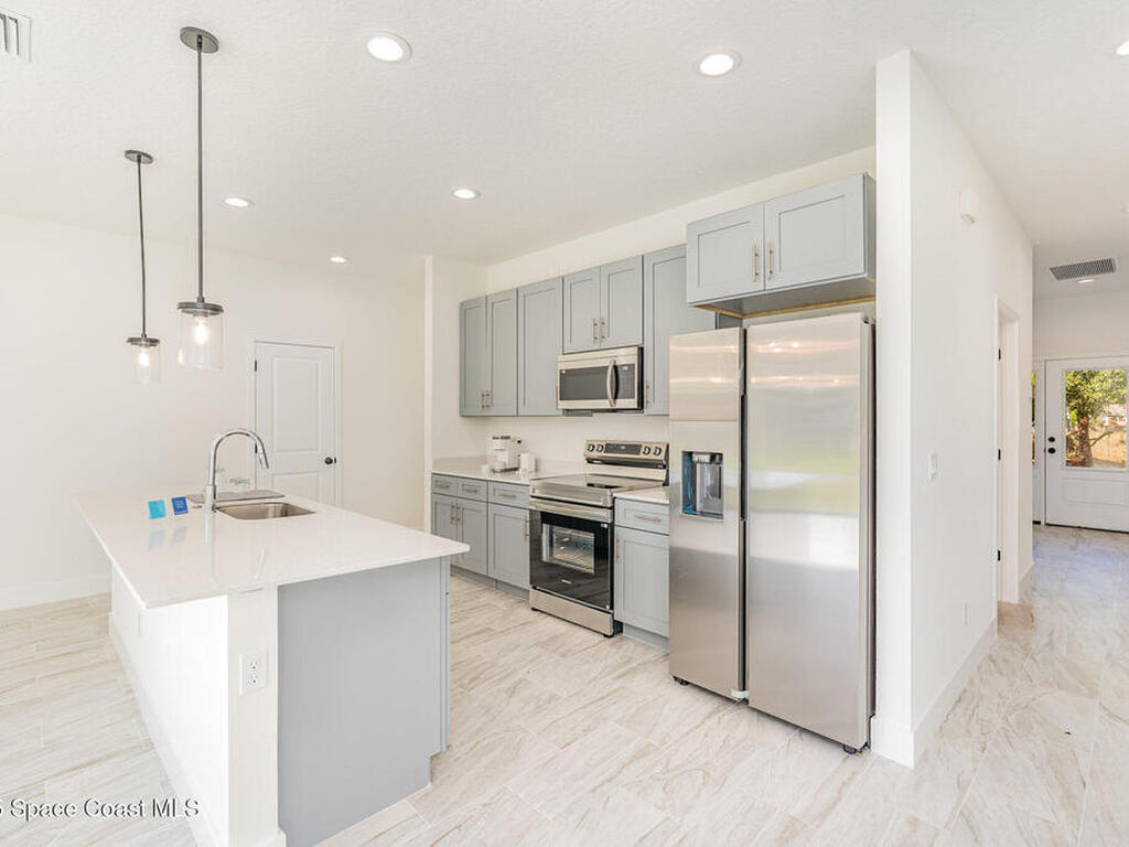 1155 Yakutat Avenue, Palm Bay, FL 32909