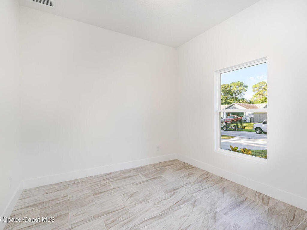 1155 Yakutat Avenue, Palm Bay, FL 32909