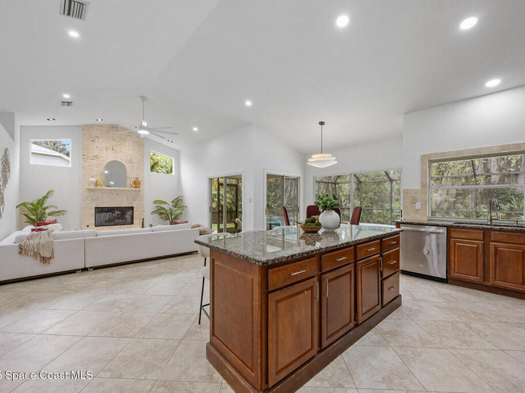 8014 Glastonbury Place, Melbourne, FL 32940