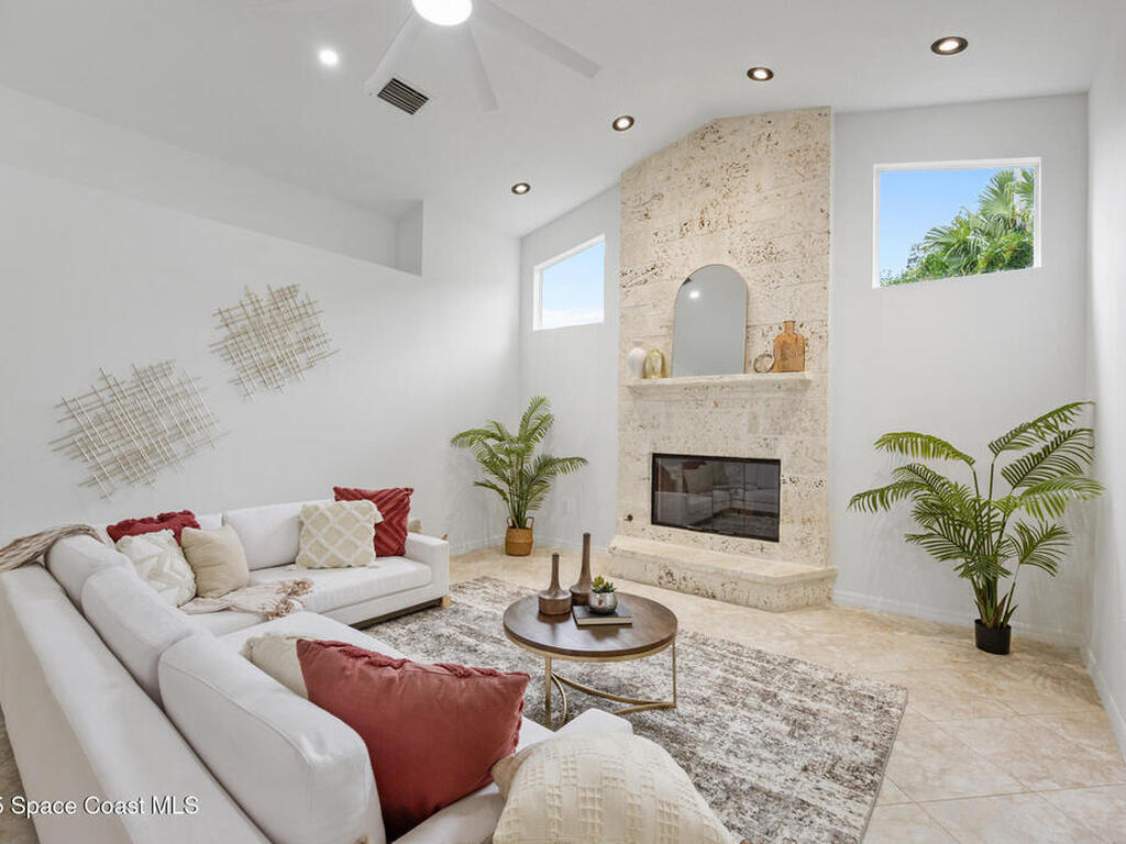 8014 Glastonbury Place, Melbourne, FL 32940