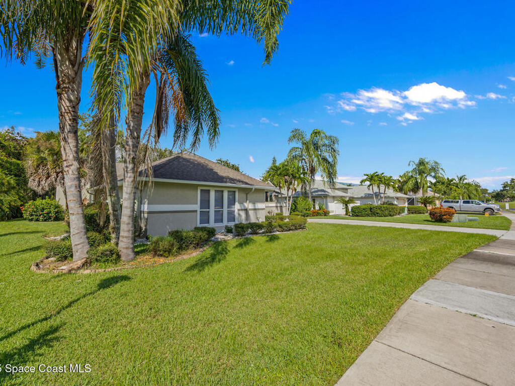 8014 Glastonbury Place, Melbourne, FL 32940