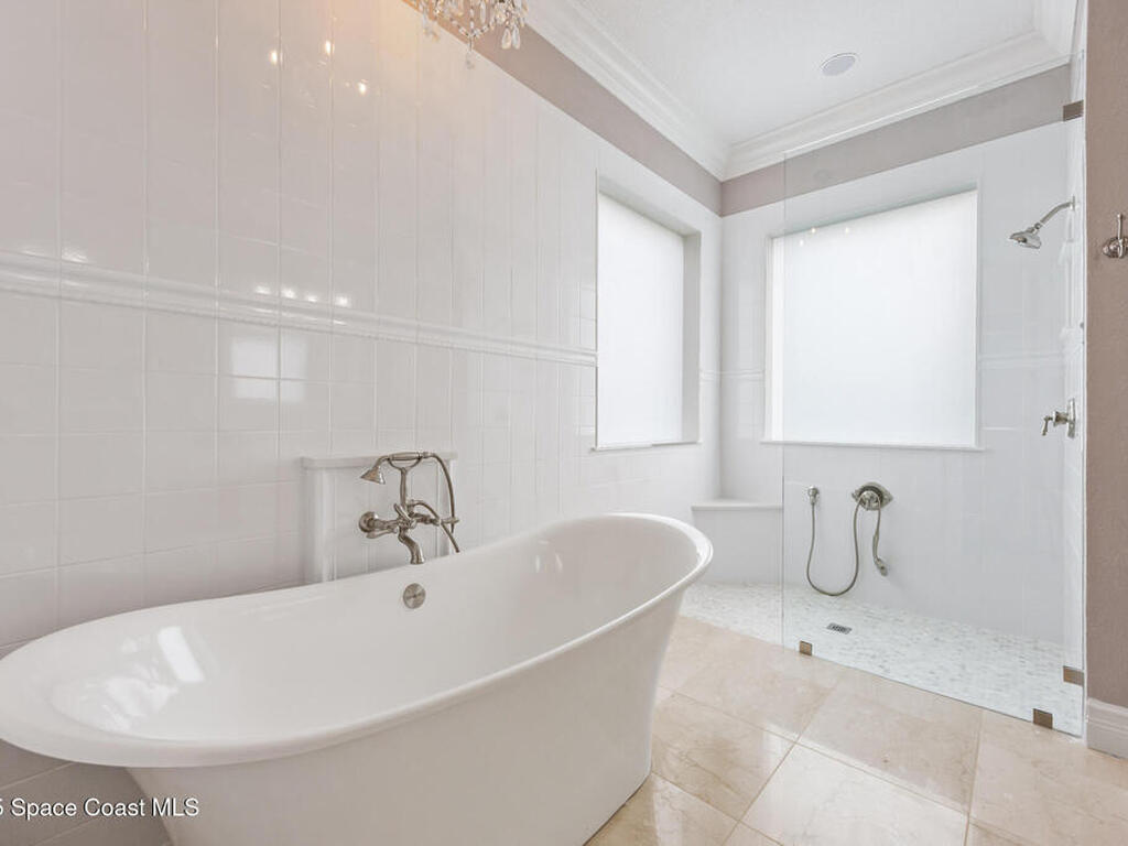 3326 Peninsula Circle, Melbourne, FL 32940