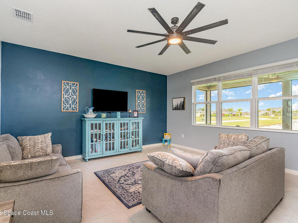 506 Glaspell Circle, Palm Bay, FL 32909