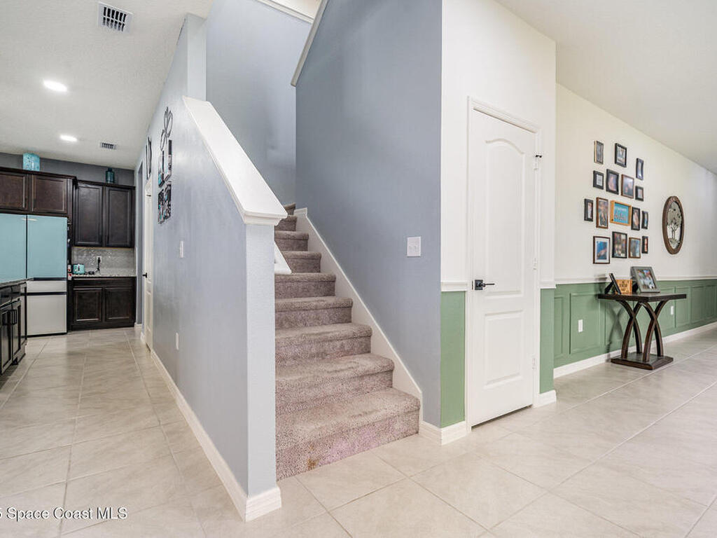 506 Glaspell Circle, Palm Bay, FL 32909