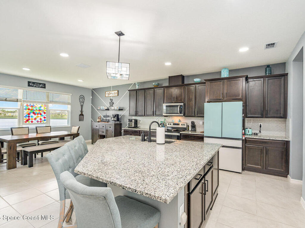 506 Glaspell Circle, Palm Bay, FL 32909