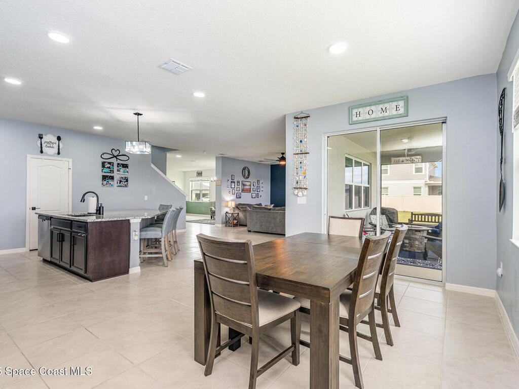 506 Glaspell Circle, Palm Bay, FL 32909